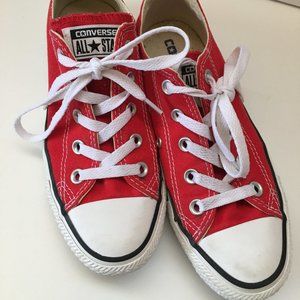 Red, Converse Shoes Sz 5 (P-7)